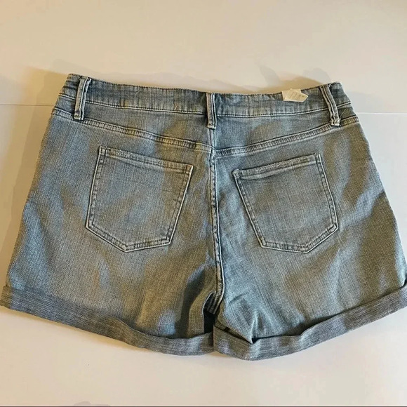 COSMIC BLUE LOVE
Jodie Short Side Piping - Picture 11 of 14